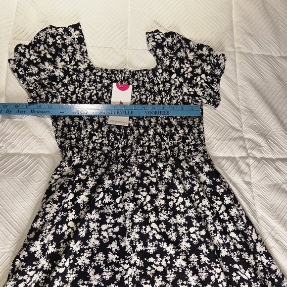 Berydress Black White Floral Smocked Midi Dress Puff Sleeve Square Neck - Picture 4 of 7